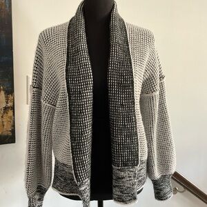 Mod Boutique Cardigan SizeS Gray White
Ribbed Knit Baggy Drop Shoulder Cabincore